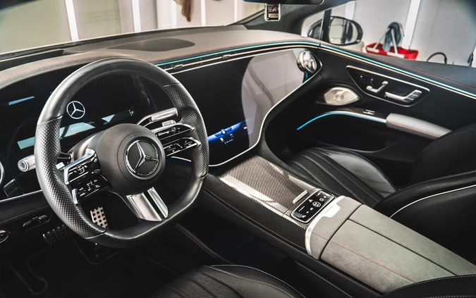 Mercedes-Benz EQS cena 495001 przebieg: 36000, rok produkcji 2022 z Korsze małe 56